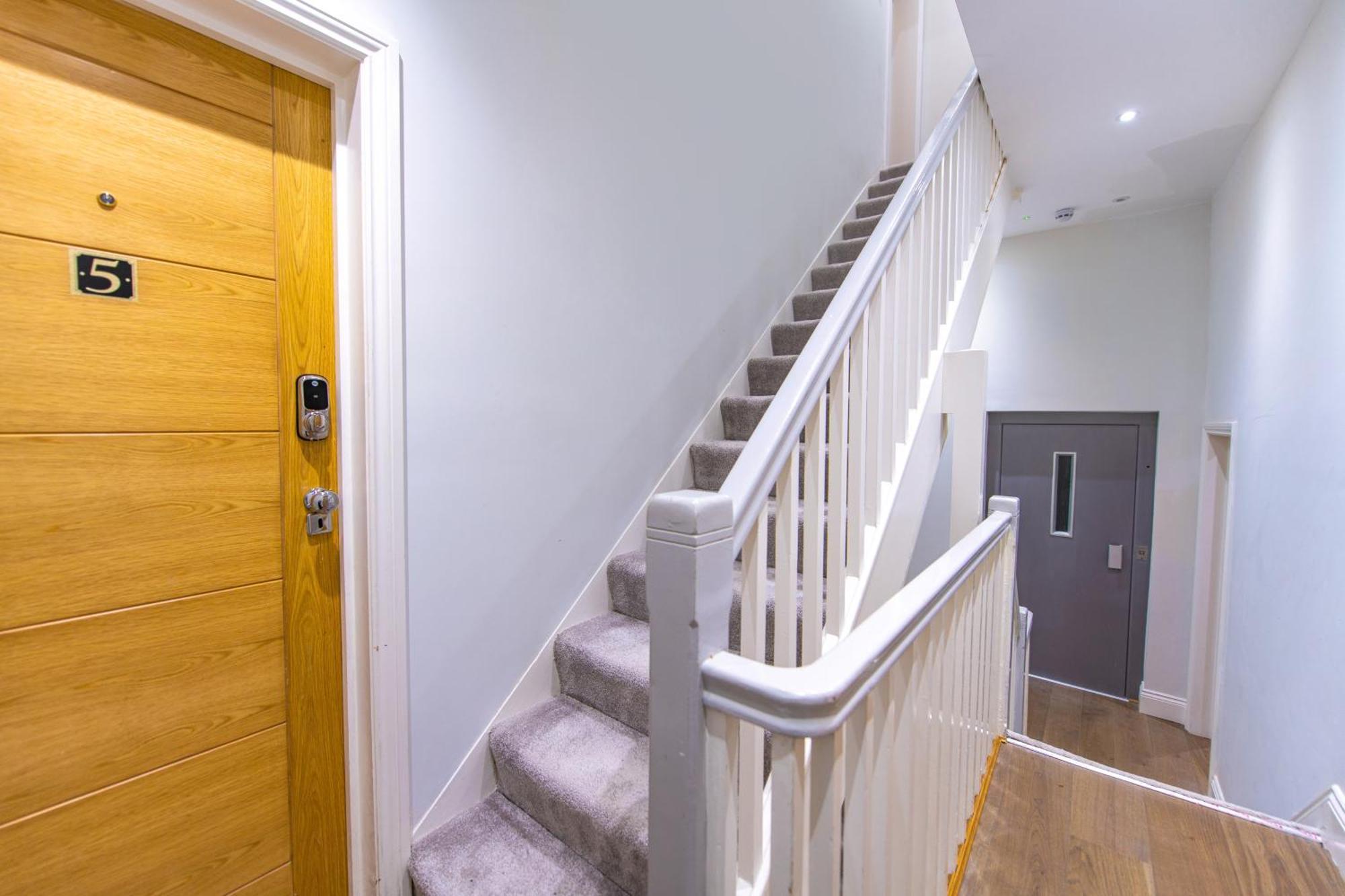 Ealing Residency Aparthotel London Exterior photo